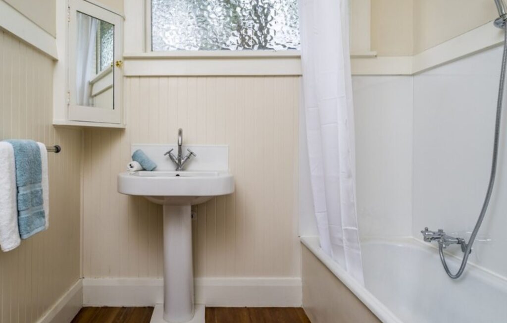 Small Bathroom Remodeling